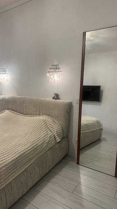 Оренда 3-х кім квартири 100м ДВІ спальні метро Дарниця Киев - изображение 4