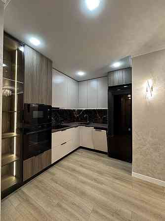 Продам простору двокімнатну на березі річки Ивано-Франковск