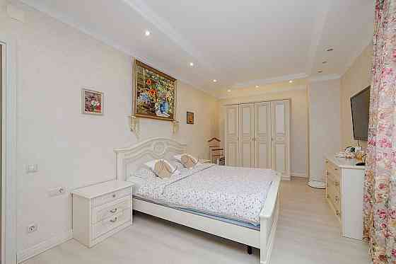 БЕЗ % Продаж квартири на Воробйова Киев