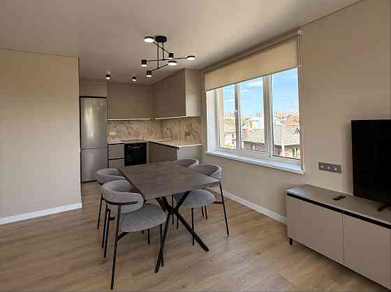 Продаж 1-к квартири 61 м кв. з 2 гардеробними, м. Київ Киев