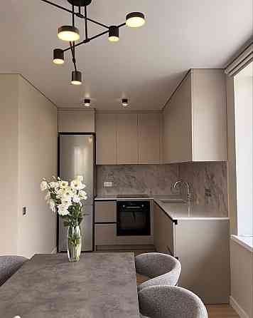 Продаж 1-к квартири 61 м кв. з 2 гардеробними, м. Київ Киев