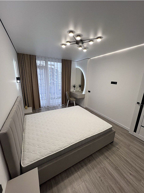 Продаж! 1к кв.центр ЖК Фемелі Плаза вул.Юліана Пелеша. Ивано-Франковск - изображение 2