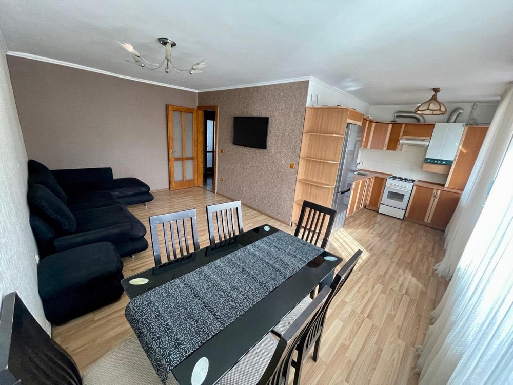 Оренда 3х кімнатної квартири в центрі м.Тячів Тячев - изображение 1