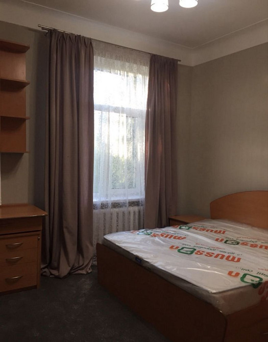 Простора 2-кімнатна квартира біля метро Голосіївська Киев - изображение 2