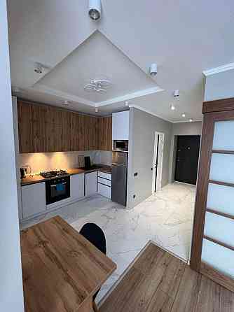 Оренда 1 кімнатна квартира + кухня студія вул. Мазепи ЖК Липки ОЗЕРО Івано-Франківськ