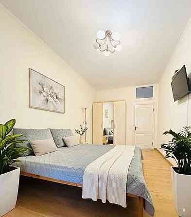 Оренда двокімнатної квартири в центрі Київа Коновальця 36В Киев