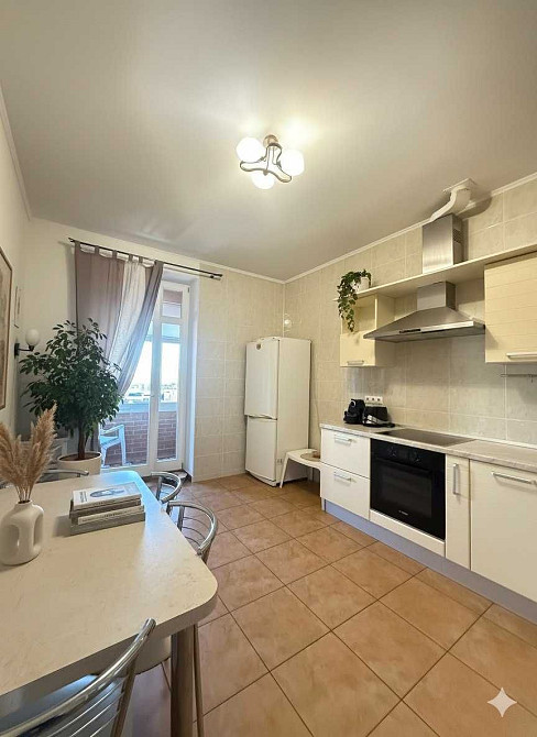 Оренда двокімнатної квартири в центрі Київа Коновальця 36В Киев - изображение 6