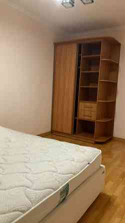 Бориспільська 6, 12/25 п., моноліт з паркінгом. Киев