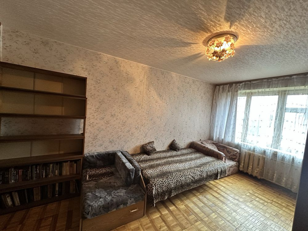 Сдам 2-х.кв. Ул. Строителей . М. Дарница 5 мин ходьбы Киев - изображение 1