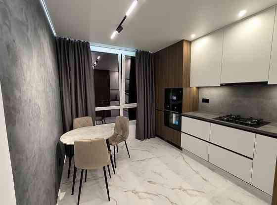 Продаж! 1к кв .ЖК Фемелі Плаза центр. Ивано-Франковск