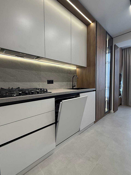 Квартира в центрі з ремонтом — заїжджай і живи вже сьогодні! Ивано-Франковск - изображение 3