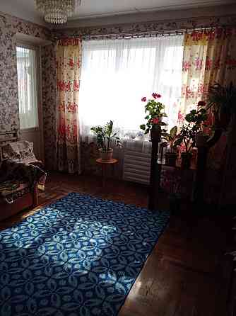 Тепла 2-кімнатна квартира Осипенковский мікрорайон Запоріжжя