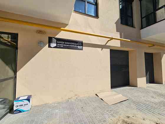 Велика квартира із автономним опаленням на  зручному поверсі. Центр Черкассы