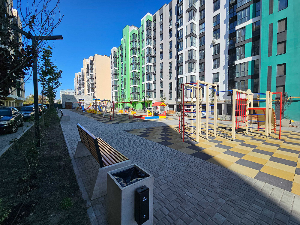 Велика квартира із автономним опаленням на  зручному поверсі. Центр Черкассы - изображение 3