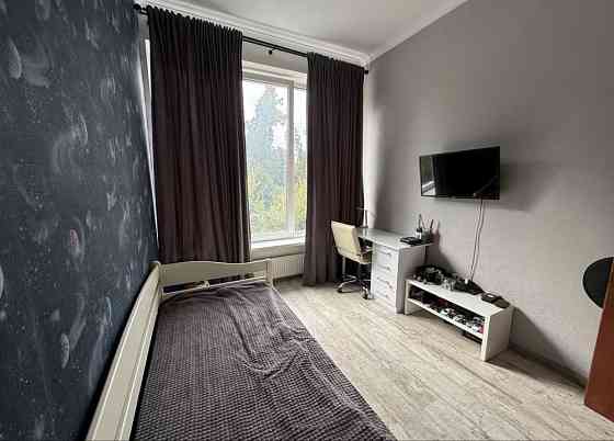 Продається 2 кімнатна квартира красивий ремонт та повна комплектація Буча