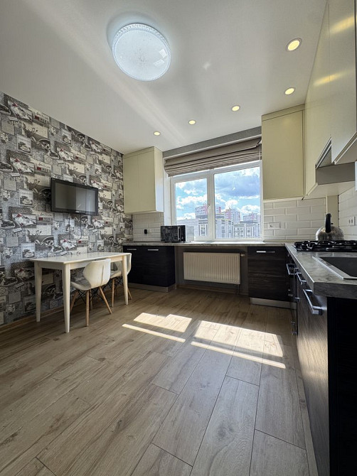 Велика 2 к квартира з ремонтом , оформлення 2% , поруч парк Мама Ірпінь - зображення 4