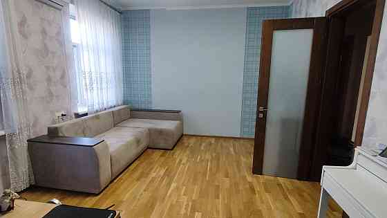 Сдам 3-комн. кв. в Цетре,м.Арх.Бекетова 10 мин. Харьков