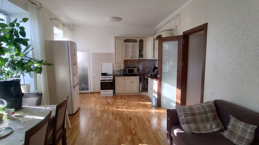 Сдам 3-комн. кв. в Цетре,м.Арх.Бекетова 10 мин. Харьков - изображение 1