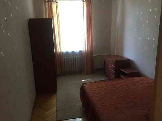 Двокімнатна квартира (окремі). Севастопільська площа. Без посередників Київ