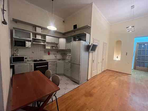 Сдам современную, просторную квартиру ул. Константиновская 27б,метро Київ