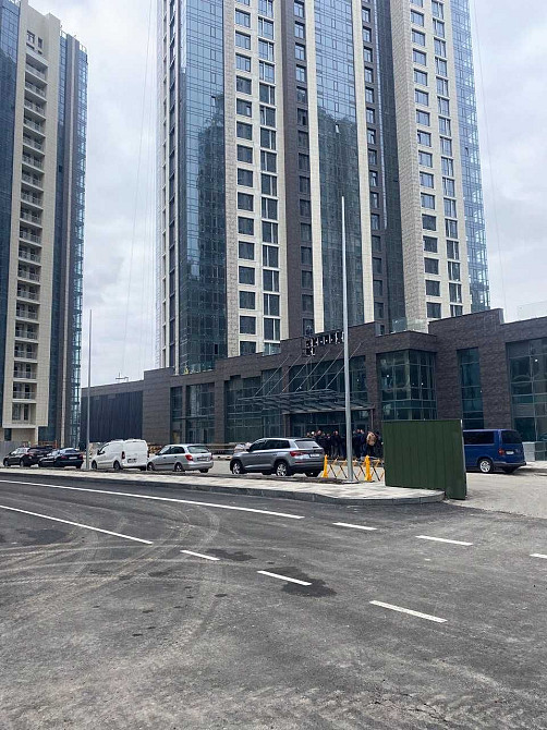 Продажа Квартир / Новопечерские Липки / Андрея Верхогляда 7 / БЕЗ% Киев - изображение 1