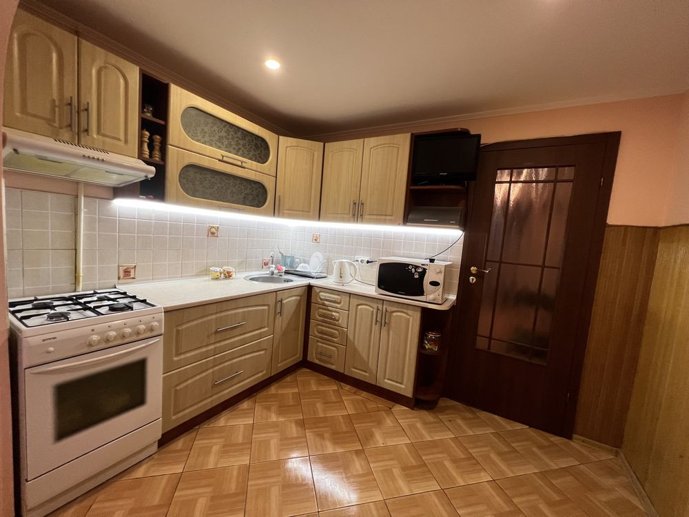 2 комнатная чешка ул. Героев Майдана 85 р-н Парка Жовтневого Чернівці - зображення 3