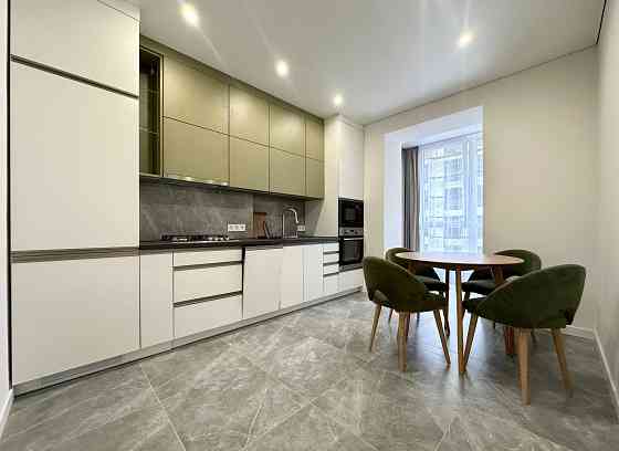 1кім в центрі укомплектована Ивано-Франковск