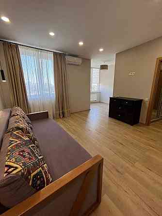 продаж затишної квартири Петропавлівська Борщагівка