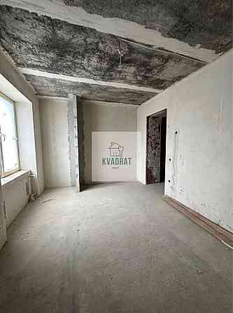 Продам велику 2-кімнатну квартиру,готову під ваш ремонт Кам`янець-Подільський