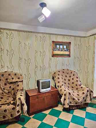 Продам 2х кімнатну 3/5 біля Залізничного вокзалу Кам`янське (Запорізька обл.)