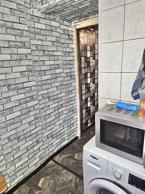 Продам 2х кімнатну 3/5 біля Залізничного вокзалу Кам`янське (Запорізька обл.) - зображення 3