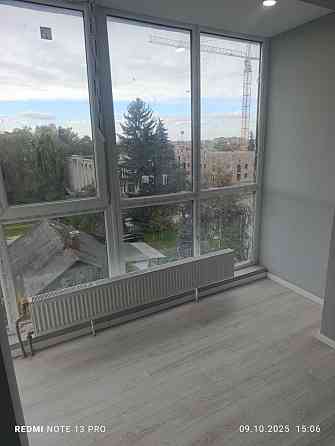 Продам 2-кімнатну квартиру з ремонтом по вул Рівненській 67,2 м.кв. Луцьк