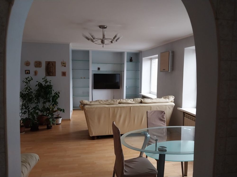 Власник. Оренда в центрі 3-кімнатної квартири 73 м2 Кременчук - зображення 1