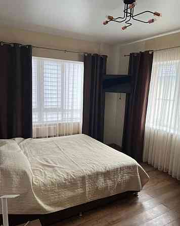 Продам  3 кімнату квартиру Петриківка