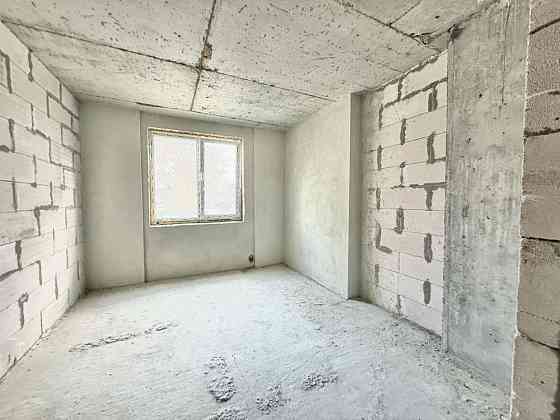 Зданий будинок,двокімнатна квартира на Роксоляни Львов