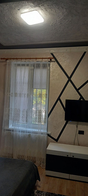 Продам 2ух.к.кв.Сталинка Тихий Центр 1/2 р-н стадиона Дзержинки.АО эл. Кам`янське (Запорізька обл.) - зображення 1