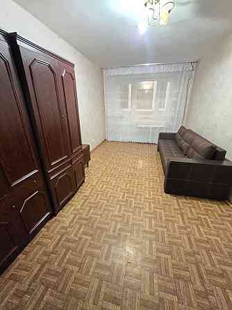 2 кім  вул. Драгоманова 14а / Ахматової, м. Позняки 15 хв Київ