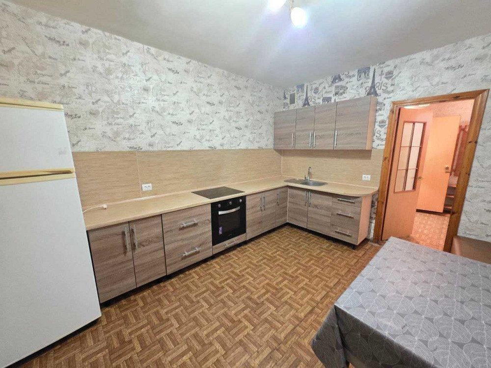 2 кім  вул. Драгоманова 14а / Ахматової, м. Позняки 15 хв Київ - зображення 1