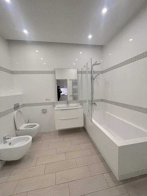 Оренда в ЖК Новопечерские Липки 2 комнатная 65м2 Драгомирова 11 Київ - зображення 6