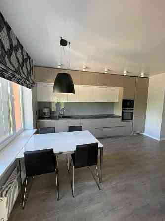 Видовая 2к квартира (кухня-гостинная+2 спальни) с ремонтом в ЖК Севен! Киев