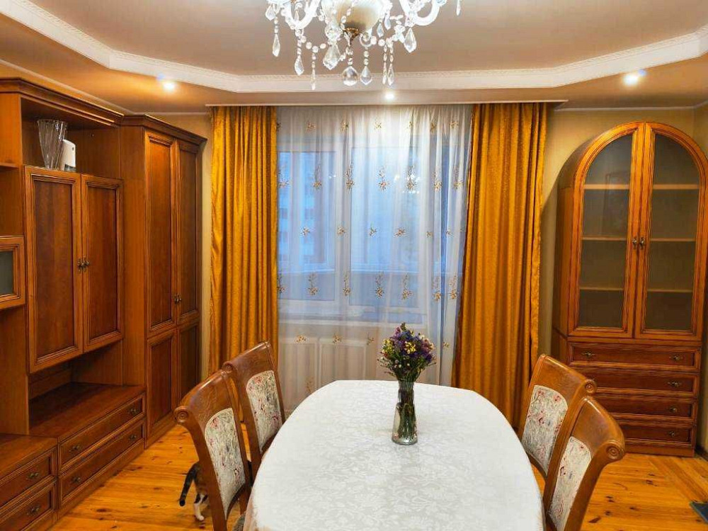 Двокімнатна 90 м², Соломянський р-н, 3 поверх — продається Киев - изображение 2