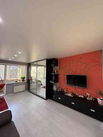 Продаж 1 кім. 11 мкрн. Лівий берег Кам`янське (Запорізька обл.)