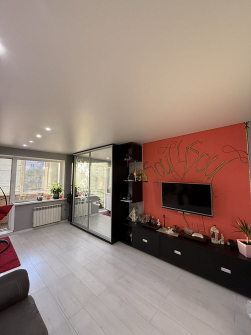 Продаж 1 кім. 11 мкрн. Лівий берег Кам`янське (Запорізька обл.) - зображення 5