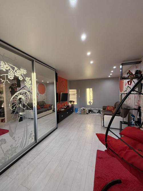 Продаж 1 кім. 11 мкрн. Лівий берег Кам`янське (Запорізька обл.) - зображення 4