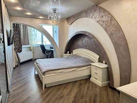 Продажа 4к с ремонтом в новом доме, паковка на два авто Дніпро