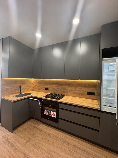 Квартира з ремонтом, меблями і технікою. ЖК Петрівські Липки Святопетровское (Киево-Свят. р-н) - изображение 2