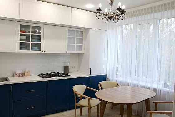 Продам  квартиру 83 м2 в центрі міста Кропивницький