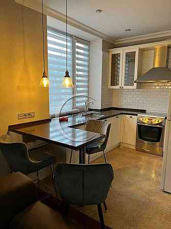 Продаж 3-к. квартира з дизайнерським ремонтом біля метро Васильківська Киев