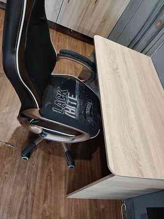 Оплата за год вперед! 2-3 комнатная Квартира + студия, мастерская, ск Кам`янське (Запорізька обл.)