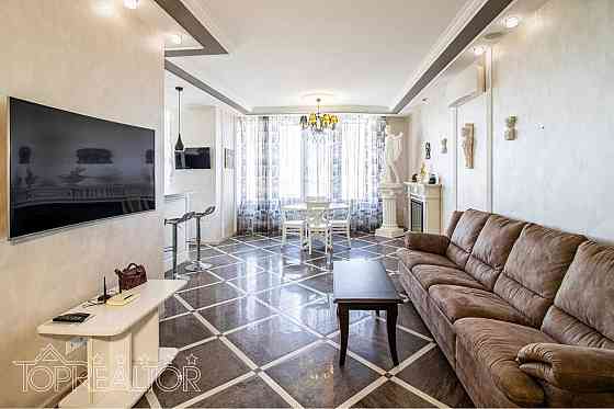 Здам в оренду простору 3-кімнатну панорамну квартиру в центрі Харьков